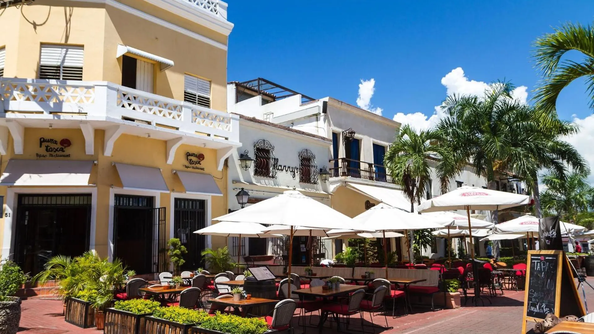 Serene Guest Double Room In Santo Domingo Este, Dominican Republic